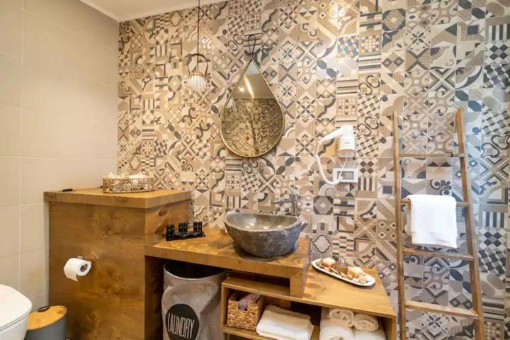 Kyrangelo Traditional House With Outdoor Jacuzzi Koskinou  エクステリア 写真