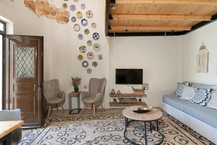 Kyrangelo Traditional House With Outdoor Jacuzzi Koskinou  エクステリア 写真